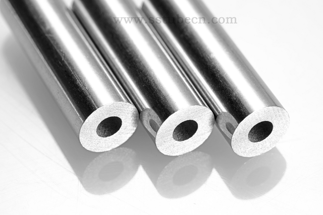 Бесшовные трубы и трубки из никелевых сплавов