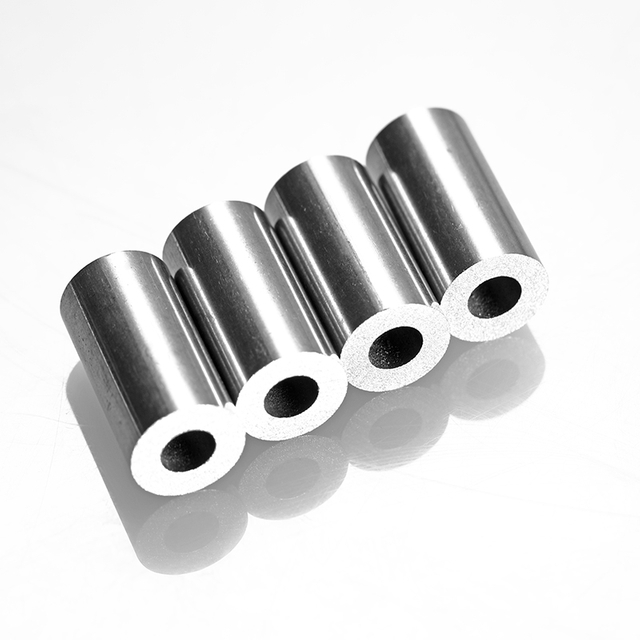 Сверхтолстостенная бесшовная труба